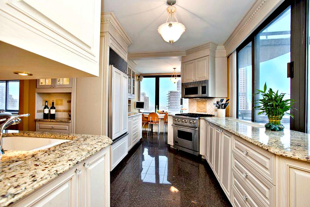 Listing of the Week: Yorkville Condo-op with a Balconied Kitchen