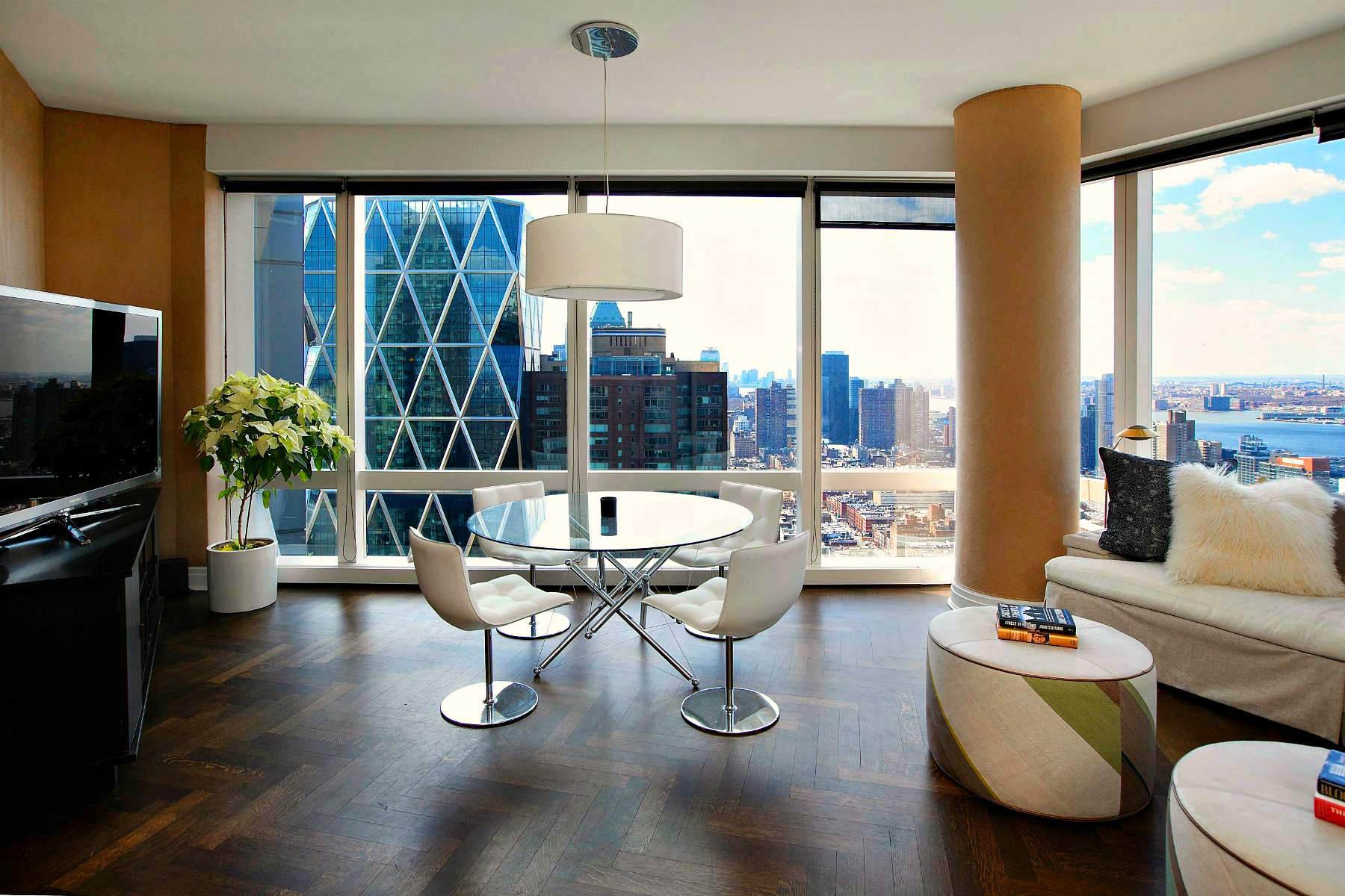 Listing of the Week: A Palace in the Sky at Time Warner Center